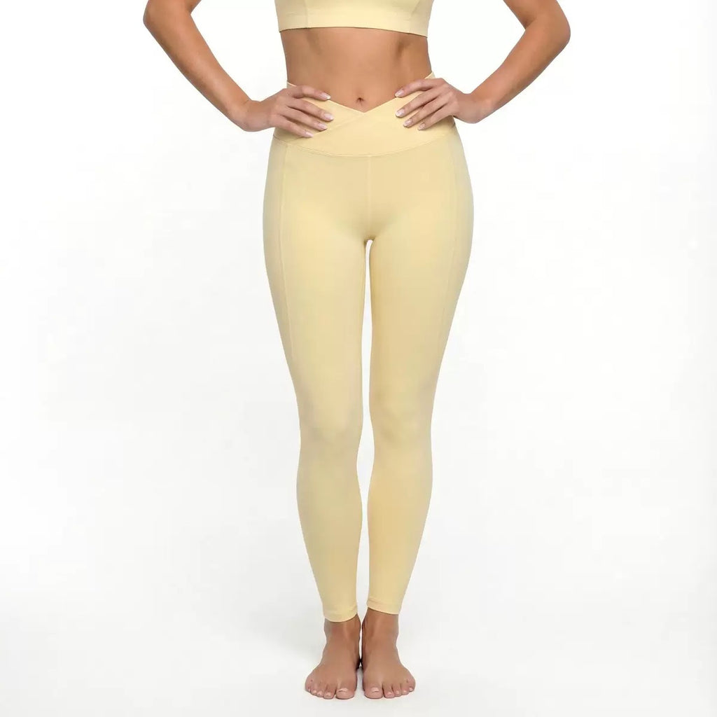 Aesthetic Scalloped Seamless Fitness Set - 2 Piece Yoga Kit