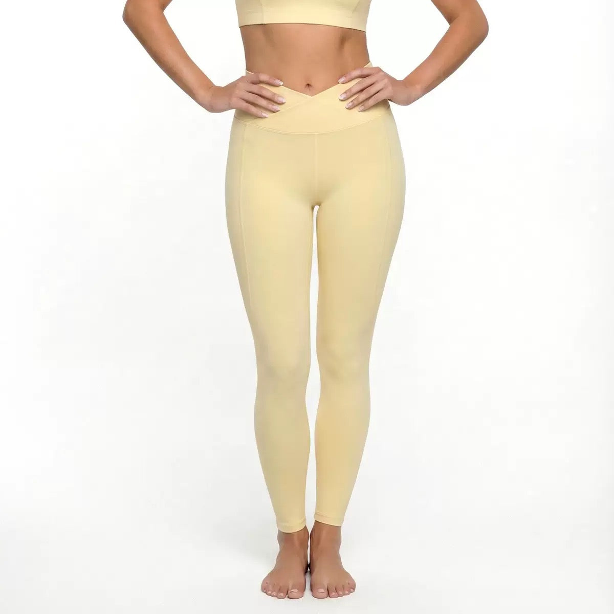Aesthetic Scalloped Seamless Fitness Set - 2 Piece Yoga Kit